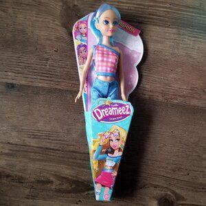 Dreameez Fashion Doll